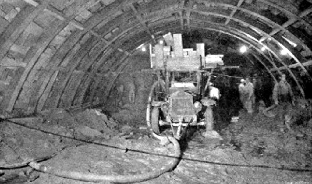 1950constructiontunnel2